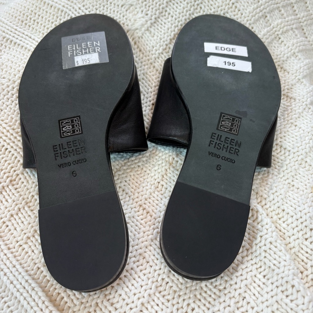 Eileen Fisher Black Leather Thong Edge Sandals Like New Size 6 Minimalist - Picture 6 of 8